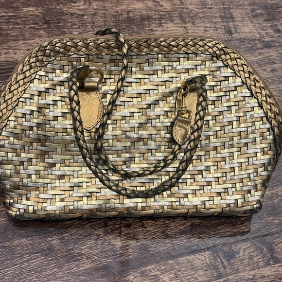 L.J.S Collection Gold and Brown Shoulder Bag with Basket-Weave Design - Picture 2 of 8
